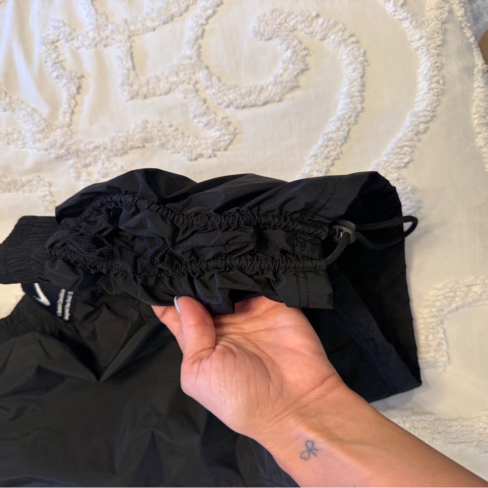 Nike Black Running Shorts - Picture 2 of 3